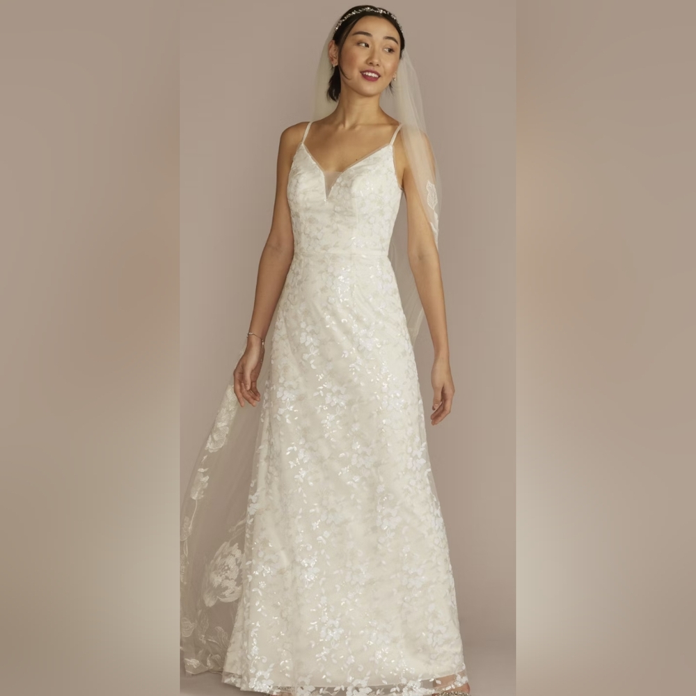 Elegant Cream Floral Lace Dress